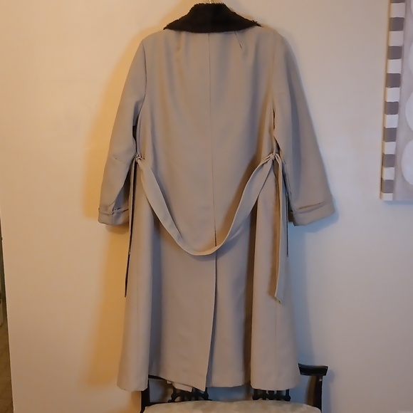 Vintage ILGWU Trench Coat - Picture 2 of 14
